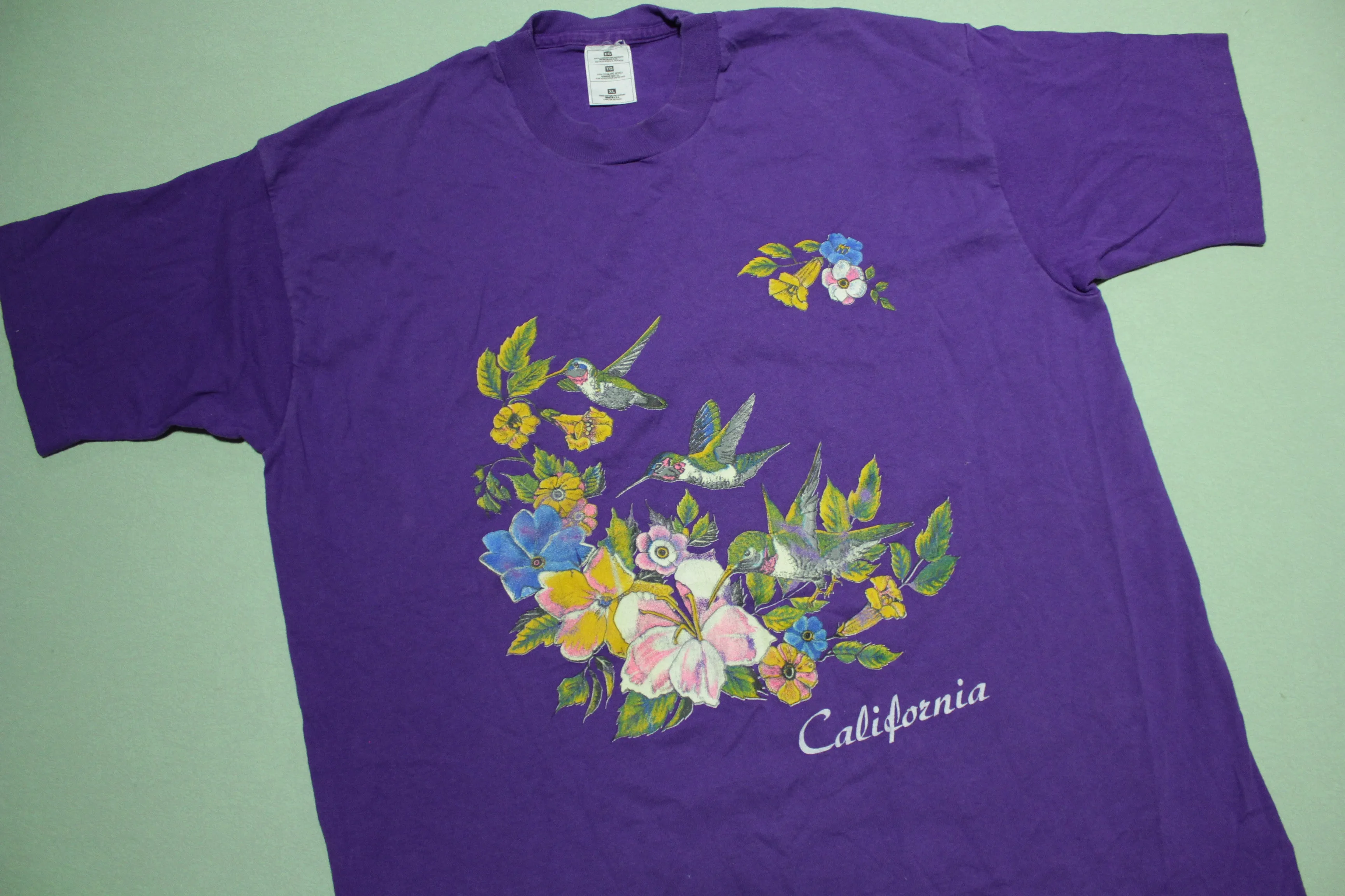 California Hummingbird Floral Print 90s Vintage Single Stitch USA T-Shirt